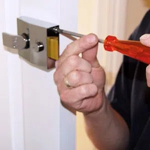 Gold Locksmith Store Levittown, PA 215-337-3200 - emergency-unlock